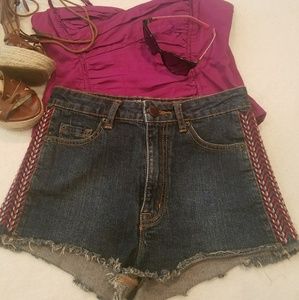 Refuge Cut Off Shorts Side Tape Embellishments.